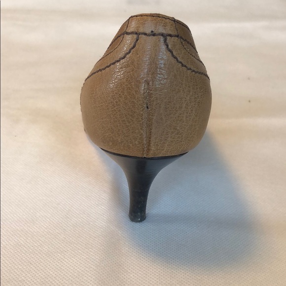 Valentino Peep Toe 1” Brown Heel - Picture 3 of 7